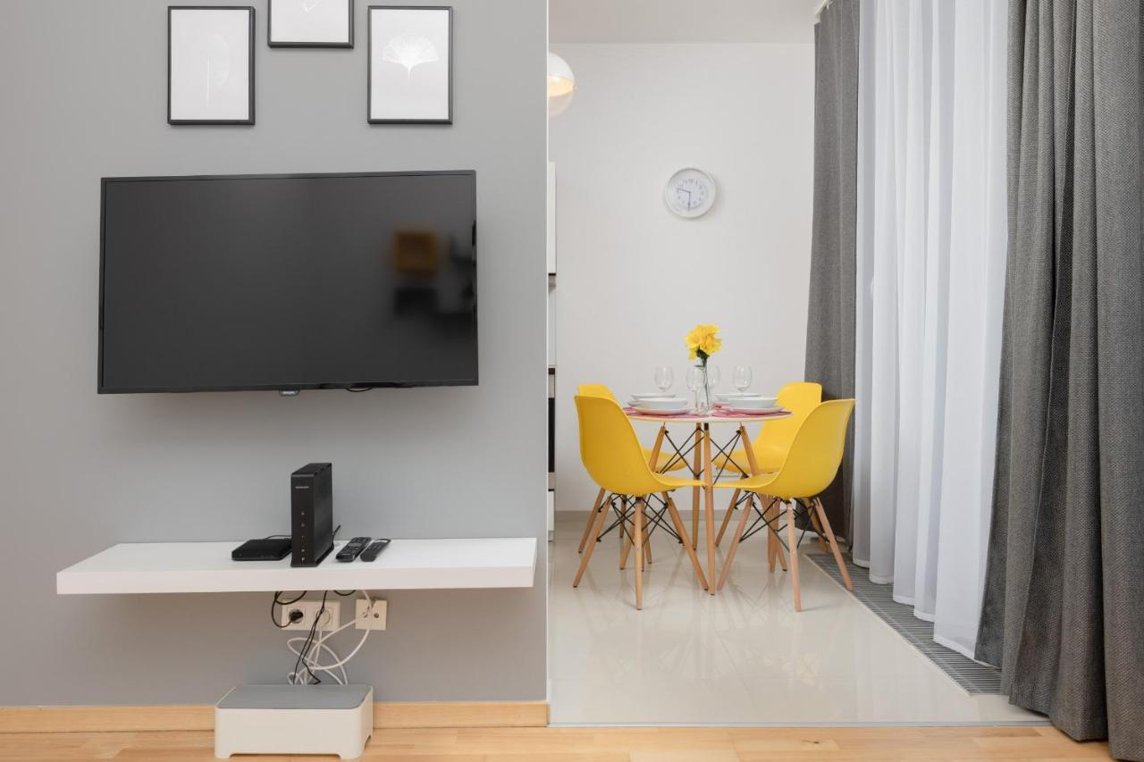 Apartament Wola Near Nocny Market By Renters Warszawa