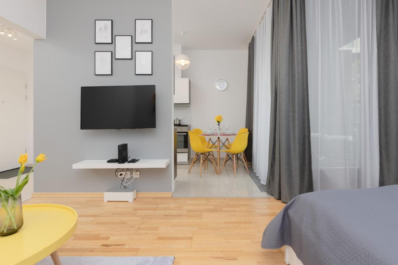 Apartament Wola Near Nocny Market By Renters *