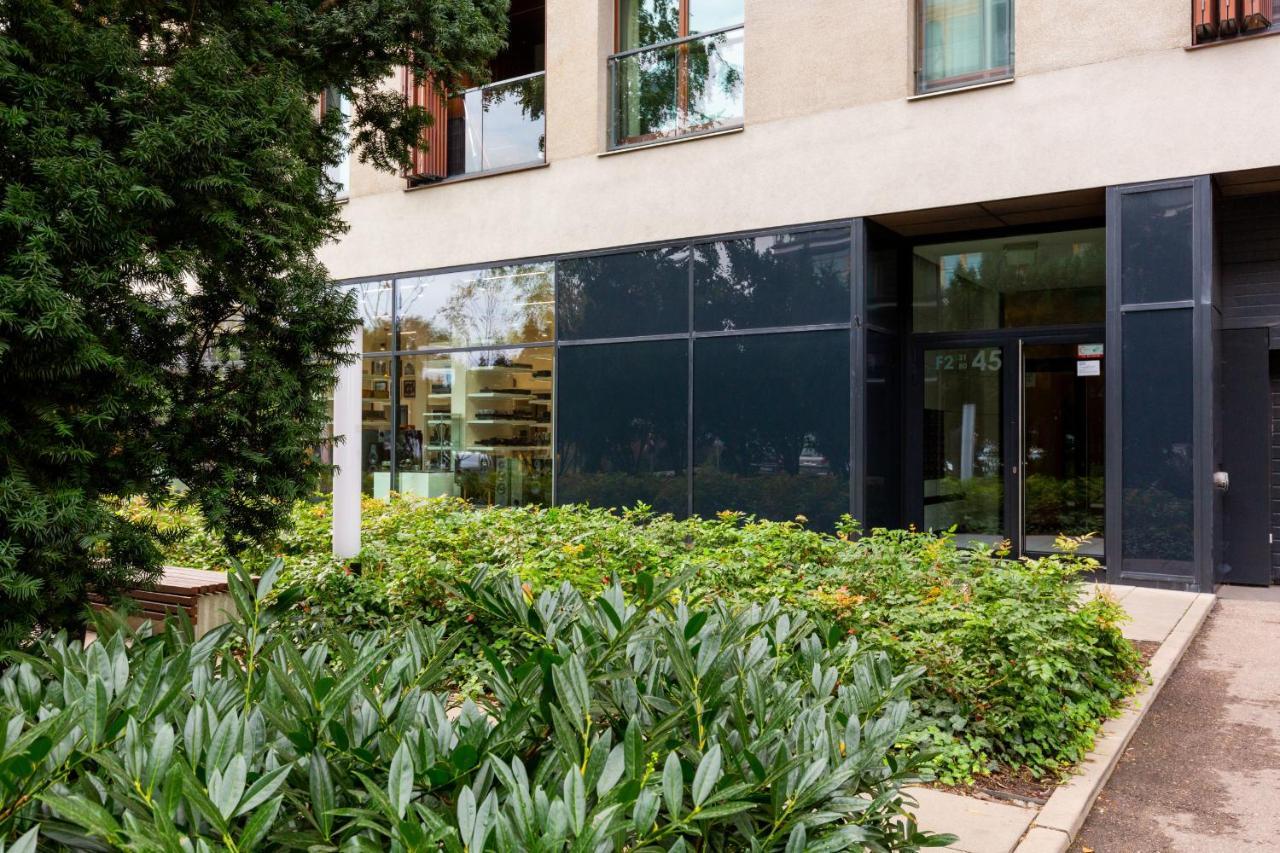 Apartament Wola Near Nocny Market By Renters